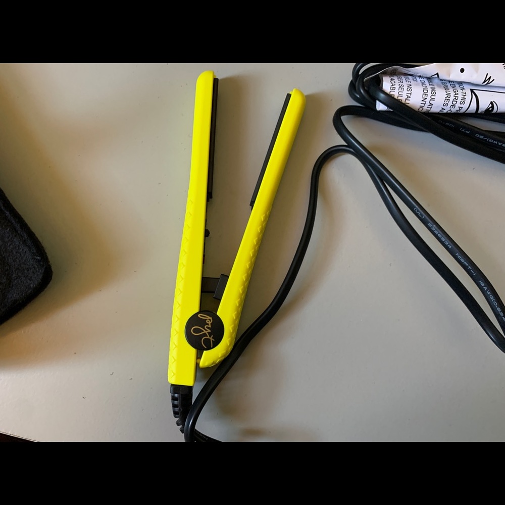 Mini straightener - Picture 2 of 3